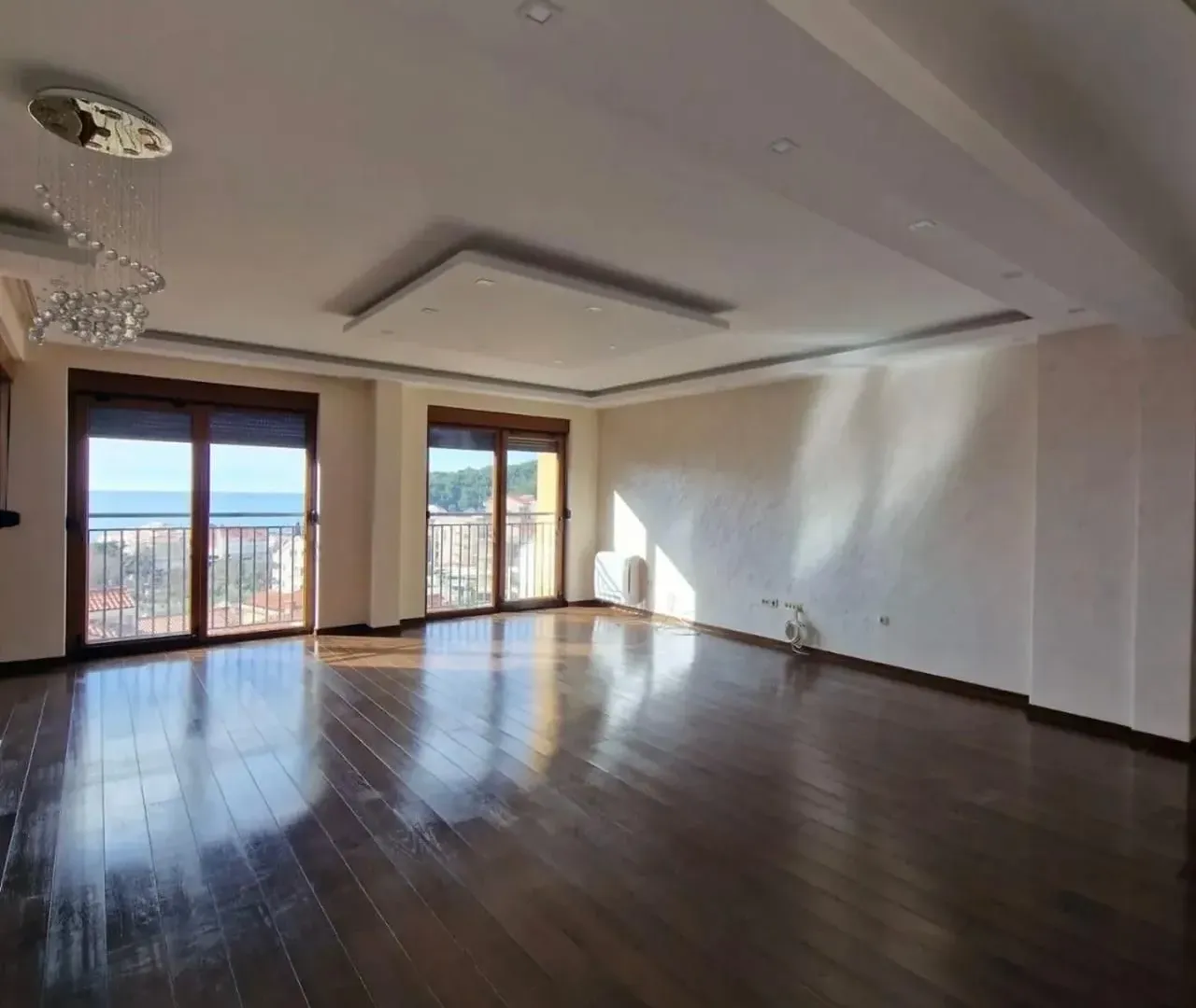 Prodaja, trosoban stan, 152m², Petrovac, Budva