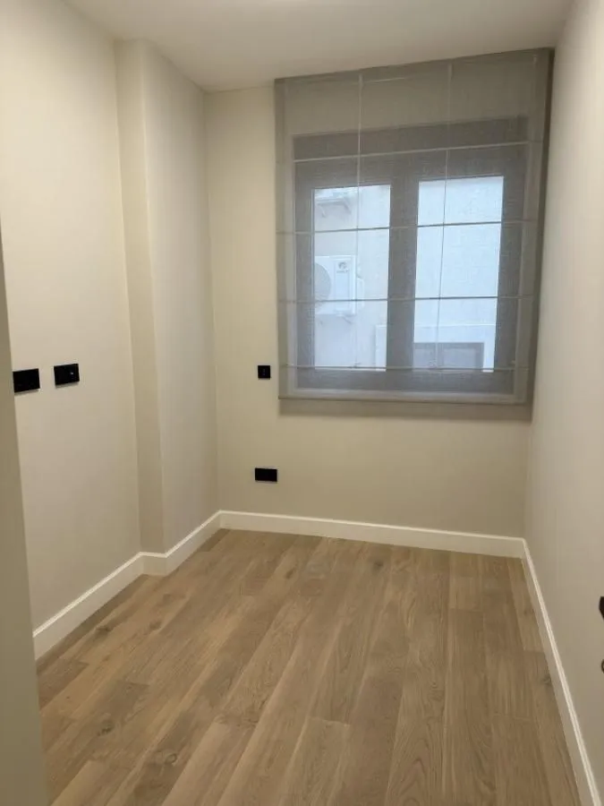 Rent, three bedroom apartment, 81m², Kotor, Crna Gora