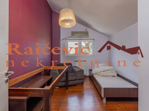 Sale, four bedroom apartment, 136m², Autokomanda, Voždovac Sve Podlokacije - image 13