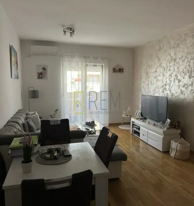 Prodaja, jednosoban stan, 48m², Tuški Put, Podgorica