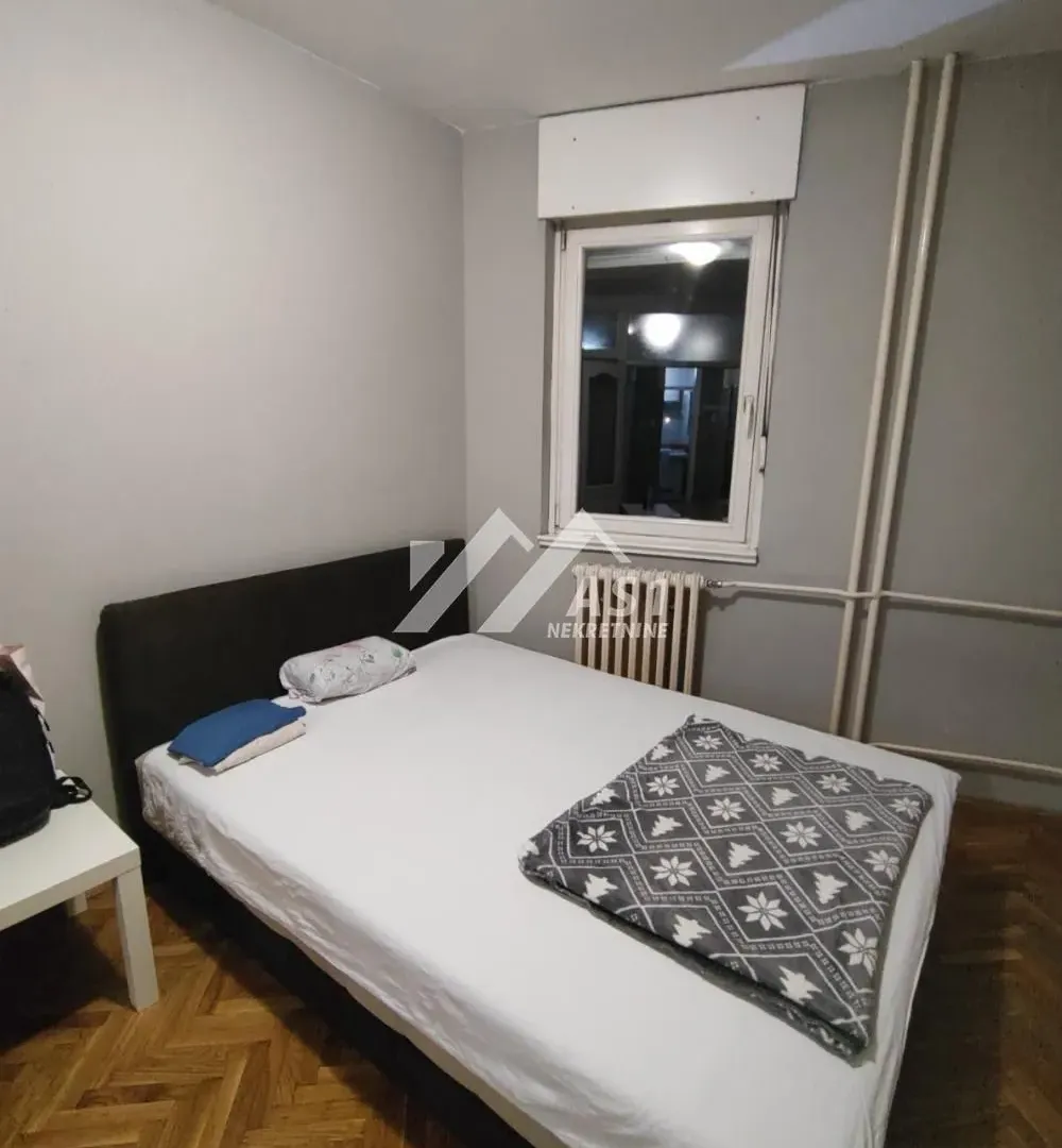 Izdavanje, jednosoban stan, 35m², Bulevar Oslobodjenja, Novi Sad Sve Podlokacije