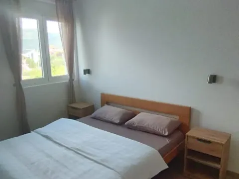 Izdavanje, trosoban stan, 100m², Zagorič, Podgorica - image 5