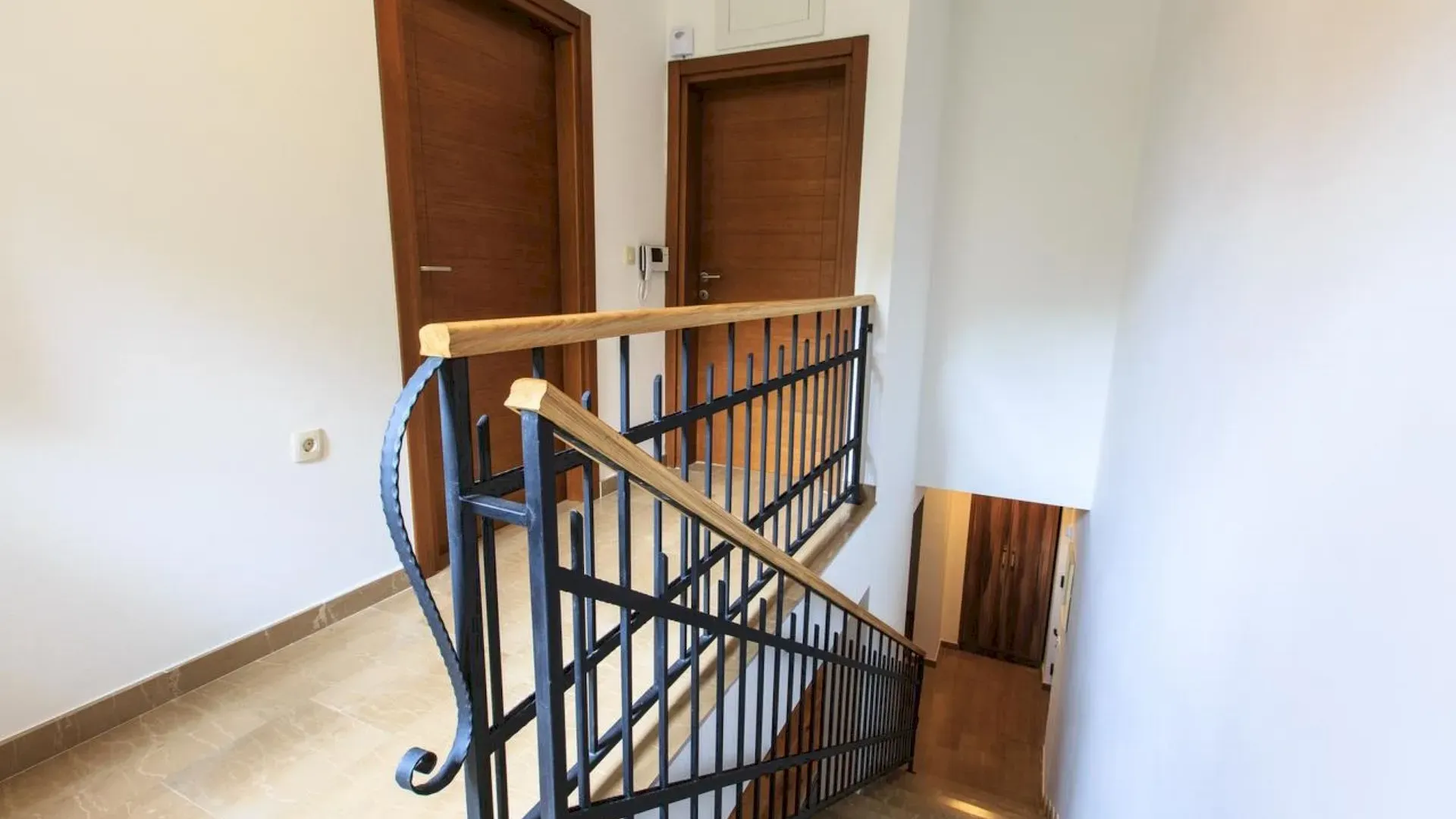 Rent, house, 270m², Rijeka Reževići, Budva