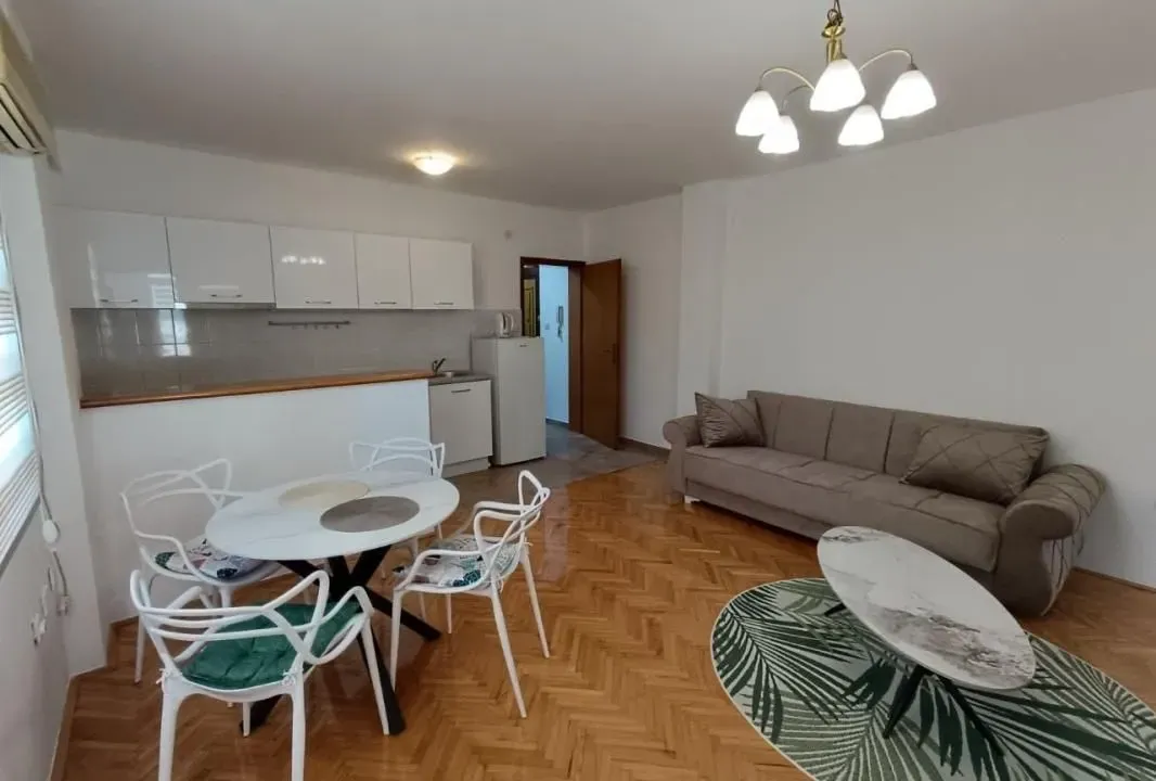 Rent, one bedroom apartment, 59m², Bar, Crna Gora