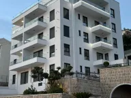 Izdavanje, poslovni prostor, 1600m², Pržno, Budva - image 7
