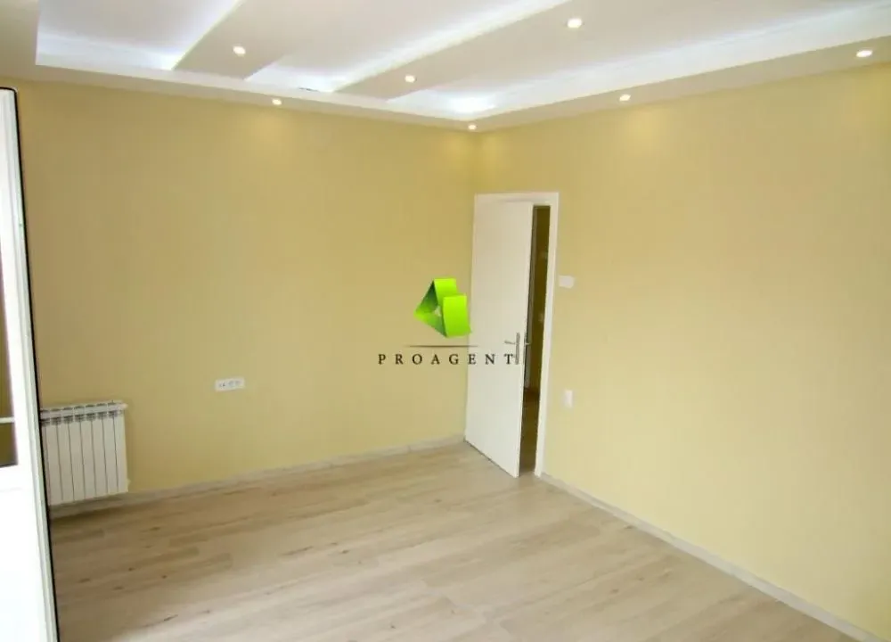 Izdavanje, poslovni prostor, 74m², Medijana, Niš