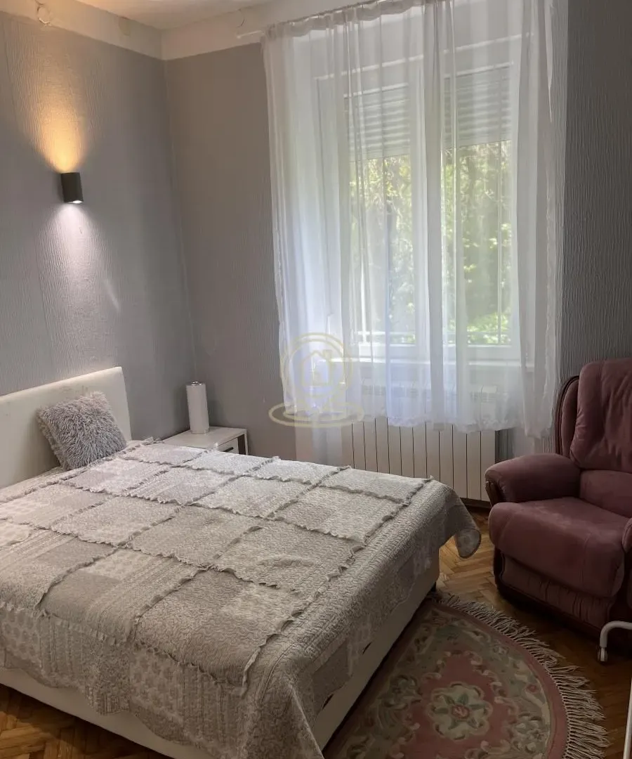Rent, two bedroom apartment, 51m², Vračar Sve Podlokacije, Beograd