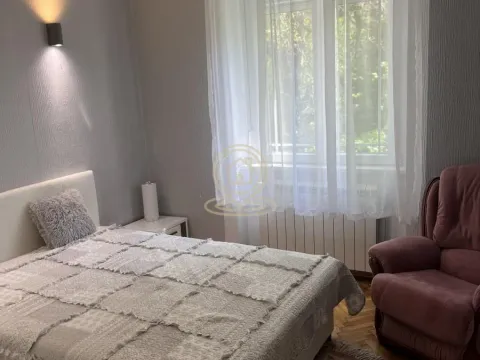 Rent, two bedroom apartment, 51m², Vračar Sve Podlokacije, Beograd - image 3