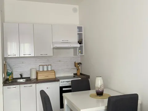 Rent, studio apartment, 26m², Lazi, Budva - image 3