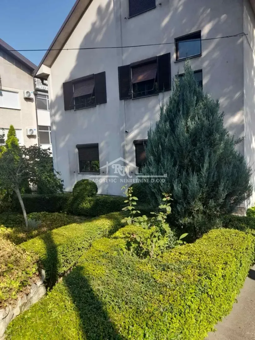 Rent, three bedroom apartment, 90m², Čukarica, Beograd