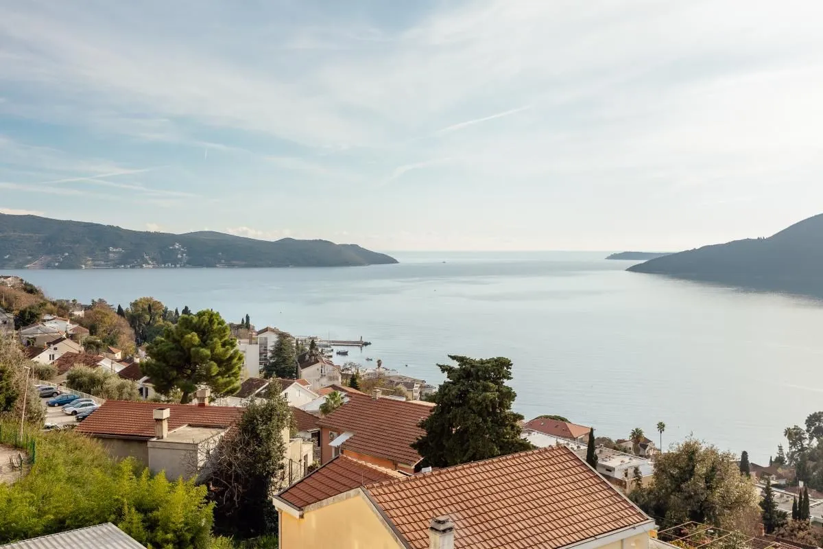 Prodaja, trosoban stan, 119m², Herceg Novi, Crna Gora