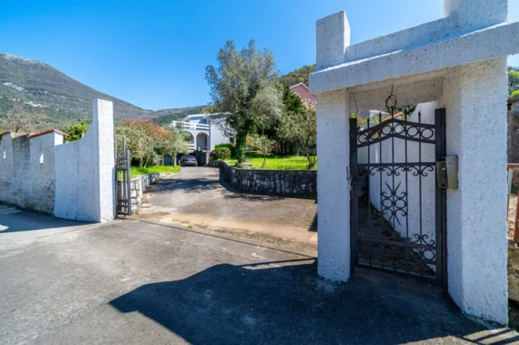 Sale, house, 225m², Seljanovo, Tivat