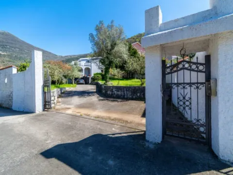 Sale, house, 225m², Seljanovo, Tivat - image 11