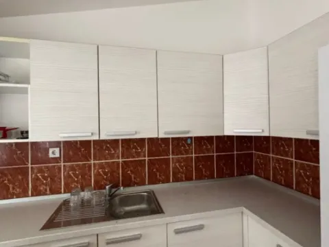 Izdavanje, kuća, 85m², Šušanj, Bar - image 11