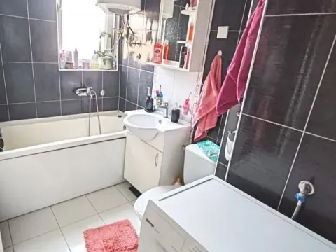 Prodaja, trosoban stan, 60m², Karaburma, Palilula Sve Podlokacije - image 8