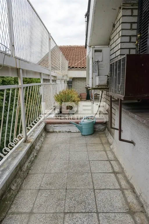 Prodaja, četvorosoban stan, 100m², Tašmajdan, Palilula Sve Podlokacije