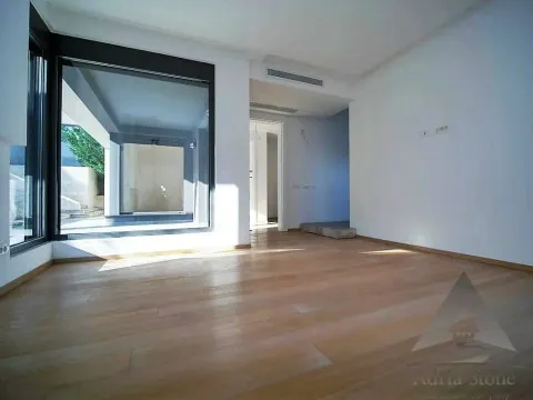 Prodaja, kuća, 770m², Tivat, Crna Gora - image 19