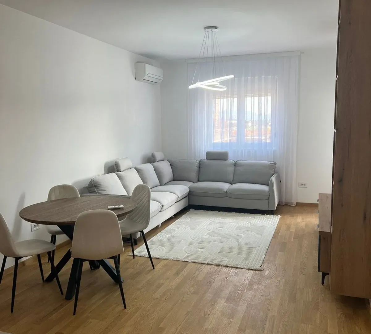 Izdavanje, jednosoban stan, 47m², Stari Aerodrom, Podgorica