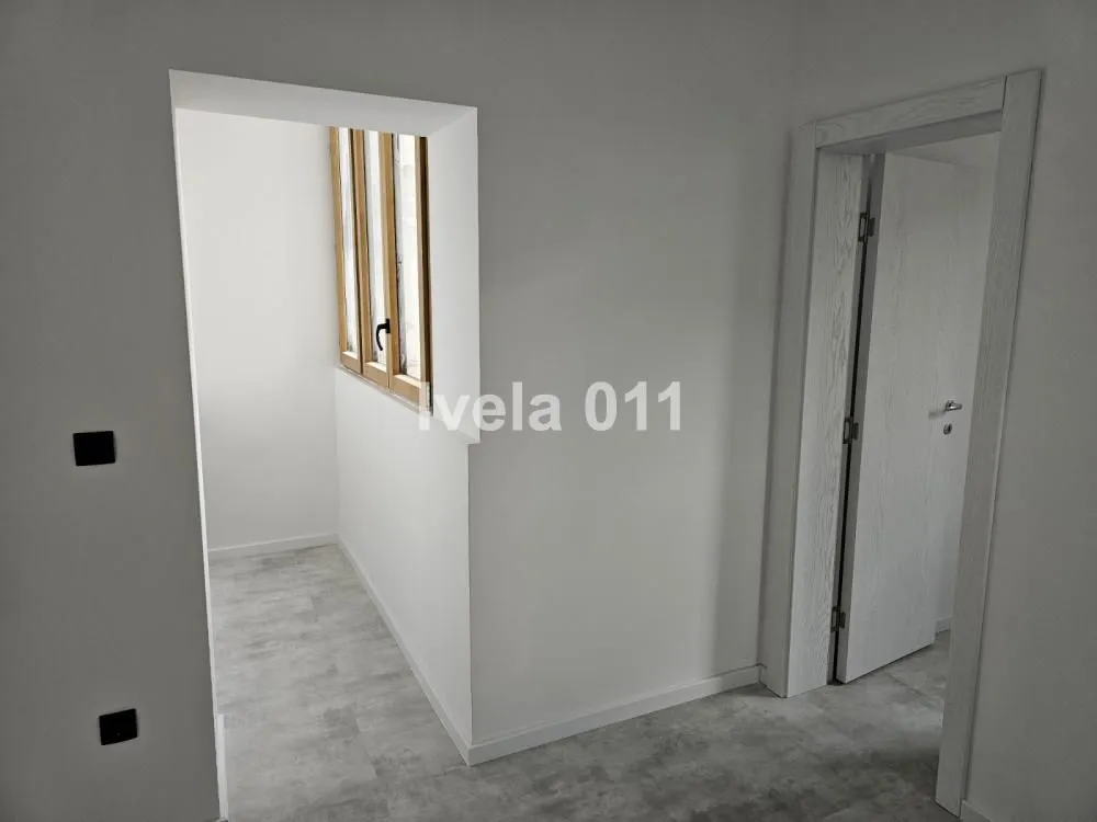 Prodaja, četvorosoban stan, 120m², Vračar Sve Podlokacije, Beograd