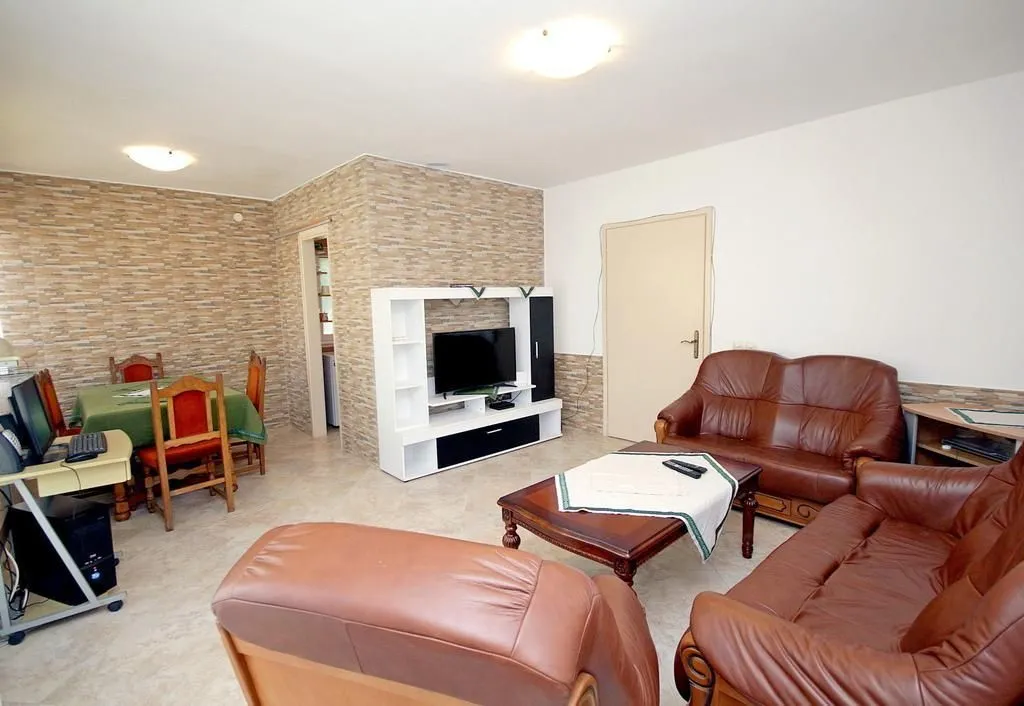 Rent, house, 170m², Reževići, Budva