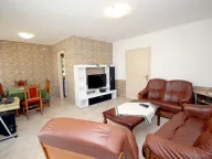 Izdavanje, kuća, 170m², Reževići, Budva - image 17