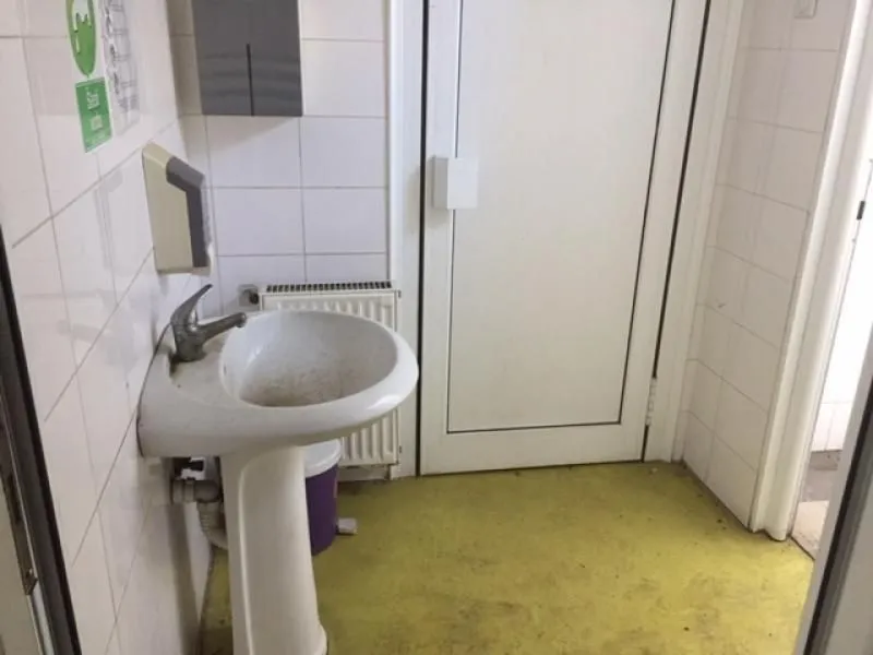 Rent, office space, 1500m², Šimanovci, Pećinci