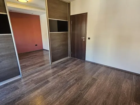 Prodaja, dvosoban stan, 76m², Centar, Kragujevac - image 12