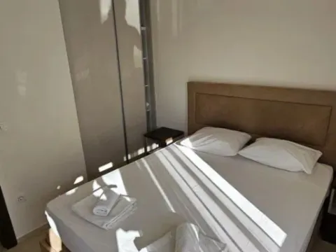 Izdavanje, jednosoban stan, 48m², Bečići, Budva - image 4