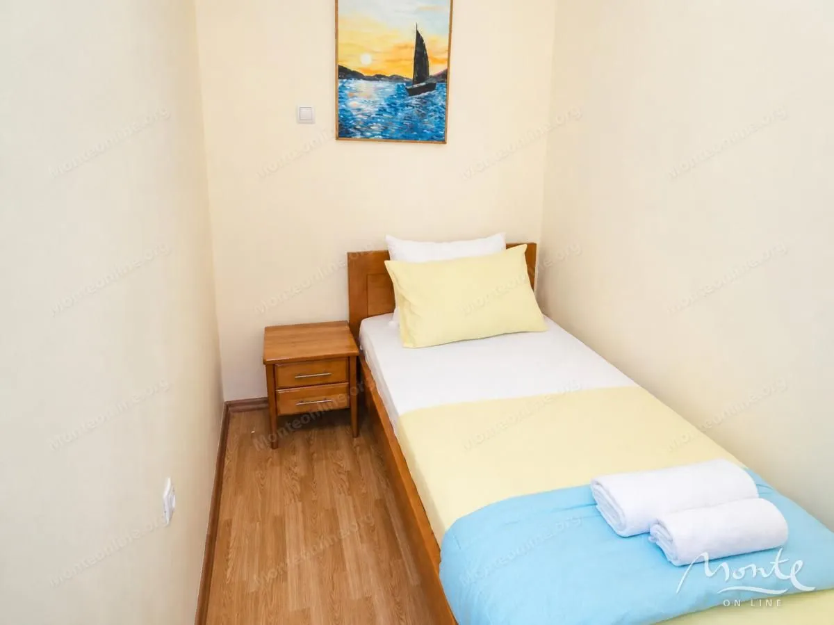 Sale, house, 250m², Dobra Voda, Bar