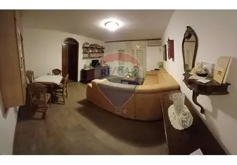 Izdavanje, dvosoban stan, 60m², Kotor, Crna Gora - image 2