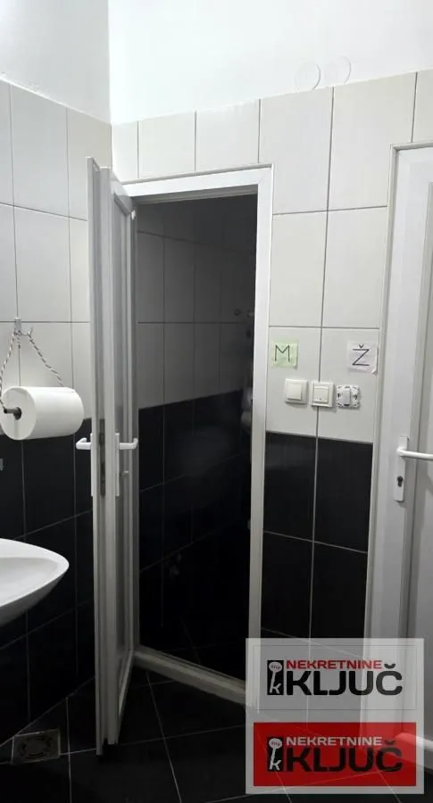 Rent, office space, 450m², Veternik, Novi Sad Sve Podlokacije