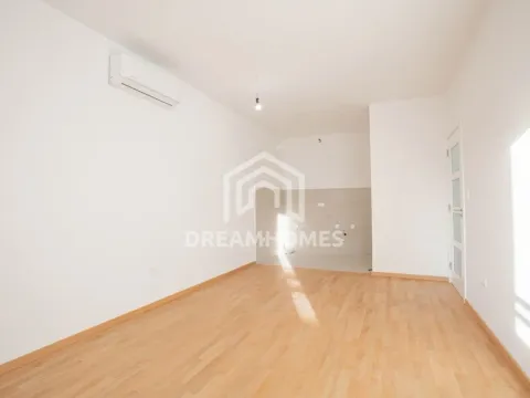 Sale, one bedroom apartment, 45m², Pobrežje, Podgorica - image 2