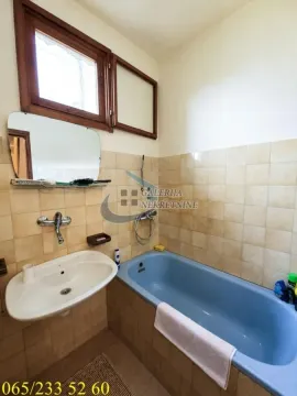 Prodaja, kuća, 240m², Centar, Inđija - image 15
