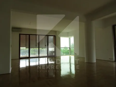 Sale, three bedroom apartment, 138m², Kruševac, Podgorica - image 2