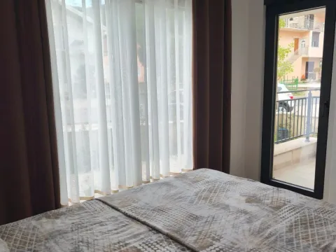 Izdavanje, dvosoban stan, 54m², Bijela, Herceg Novi - image 12