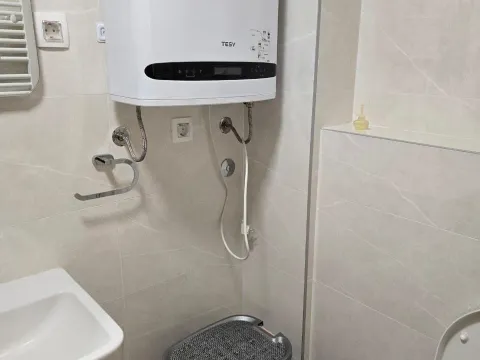 Izdavanje, jednosoban stan, 48m², City Kvart, Podgorica - image 10