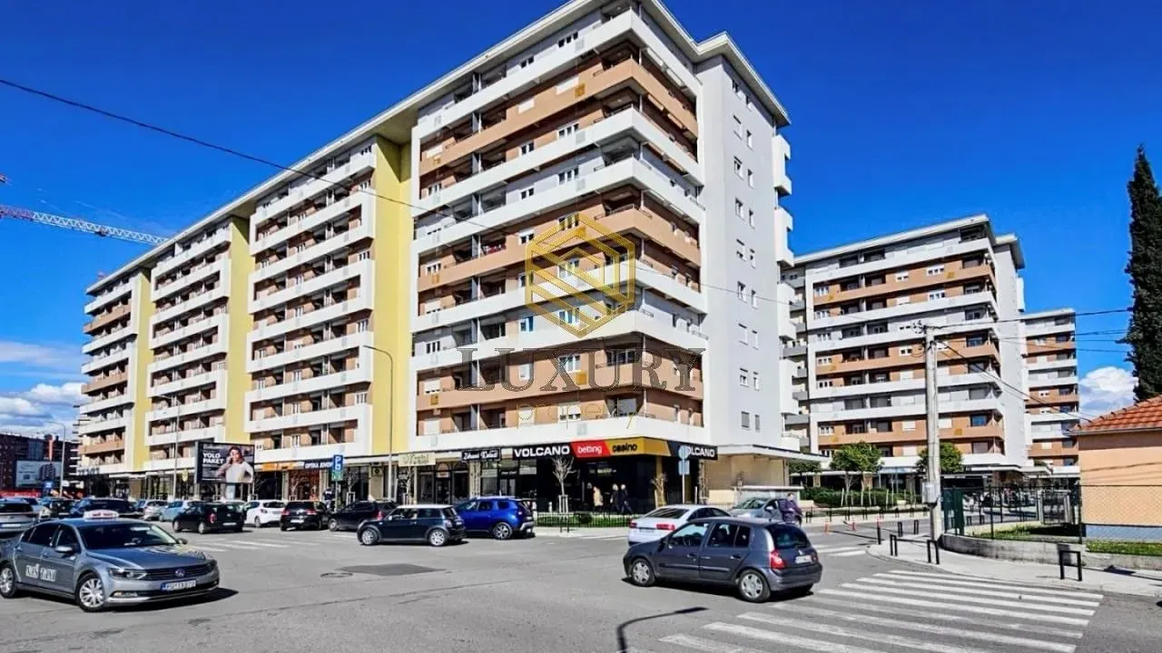 Rent, office space, 52m², Central Point, Podgorica
