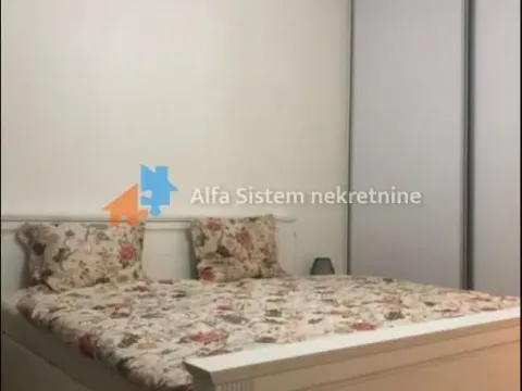 Izdavanje, trosoban stan, 86m², Savski Venac, Beograd - image 6