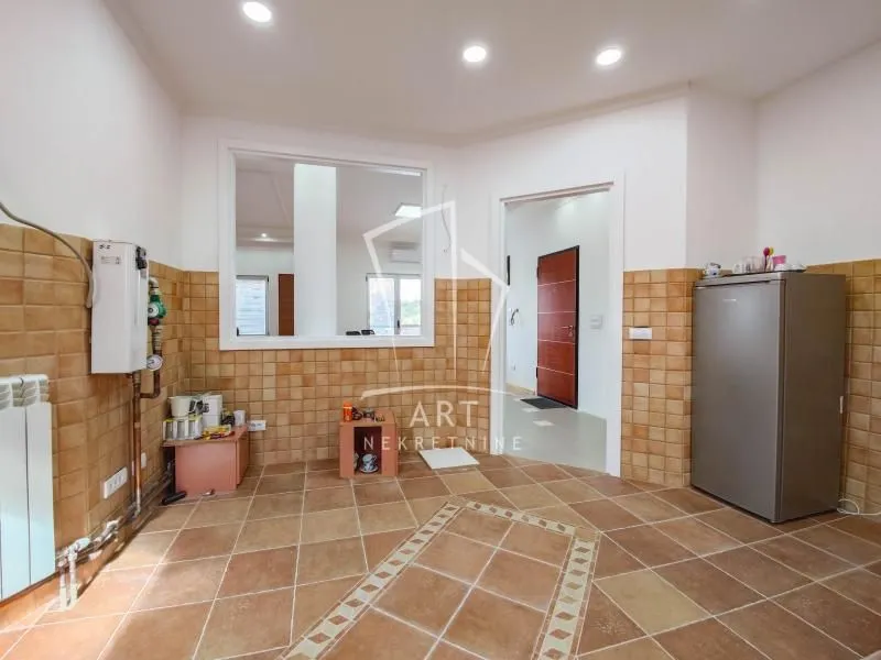 Prodaja, trosoban stan, 157m², Brace Jerković, Voždovac Sve Podlokacije