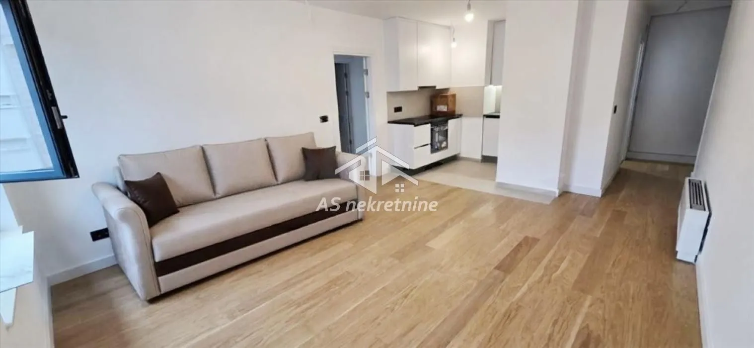 Izdavanje, stan, 66m², Čukarica, Beograd