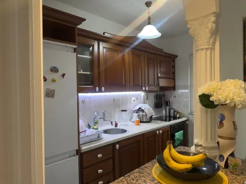 Prodaja, jednosoban stan, 50m², Centar, Bar - image 1