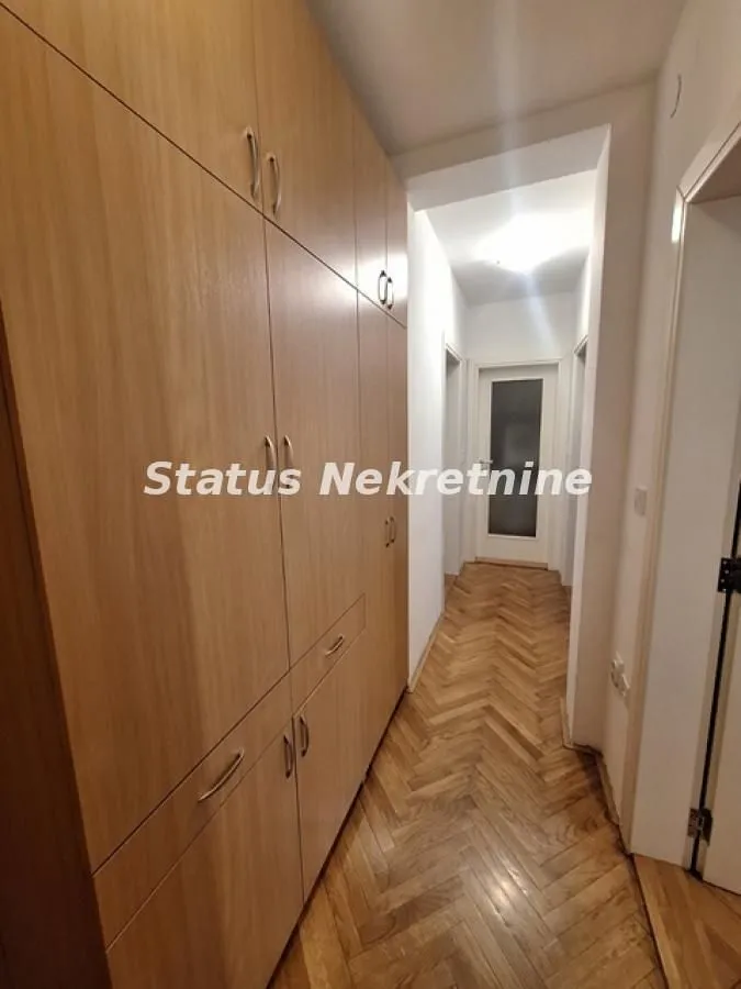 Izdavanje, dvosoban stan, 43m², Grbavica, Novi Sad Sve Podlokacije