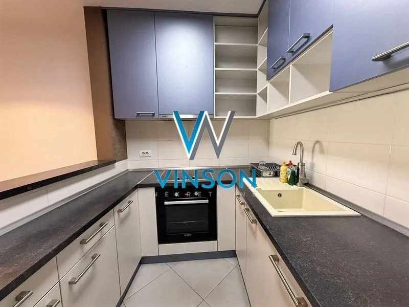 Izdavanje, dvosoban stan, 60m², Centar, Novi Sad