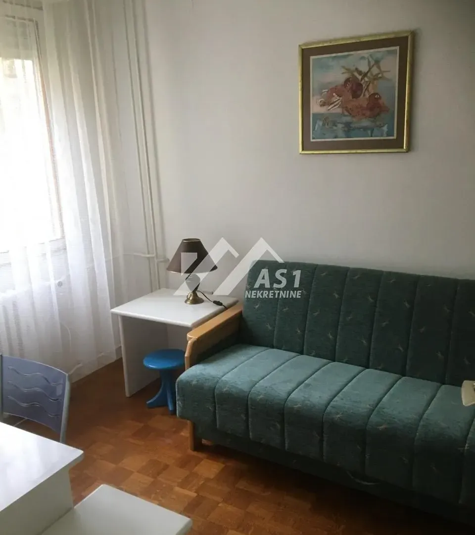 Izdavanje, trosoban stan, 83m², Liman 2, Novi Sad Sve Podlokacije