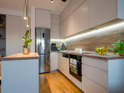 Prodaja, dvosoban stan, 63m², Pod Kuk, Tivat - image 2