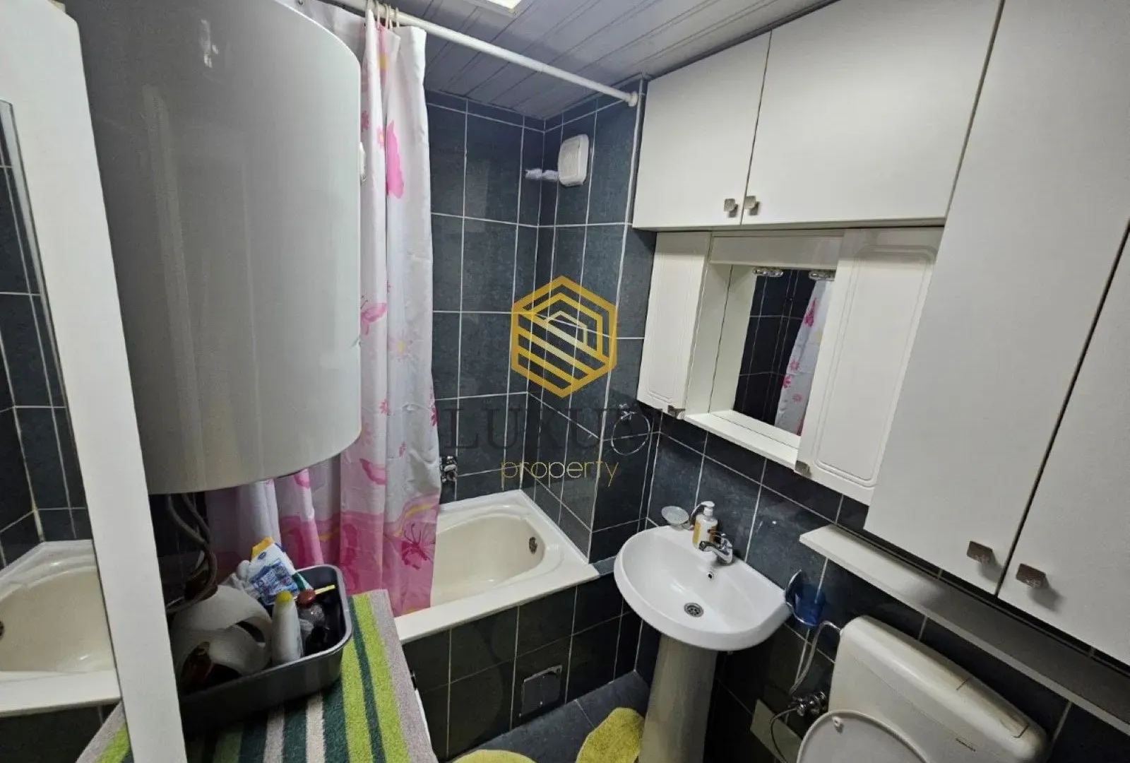 Izdavanje, jednosoban stan, 47m², Stari Aerodrom, Podgorica