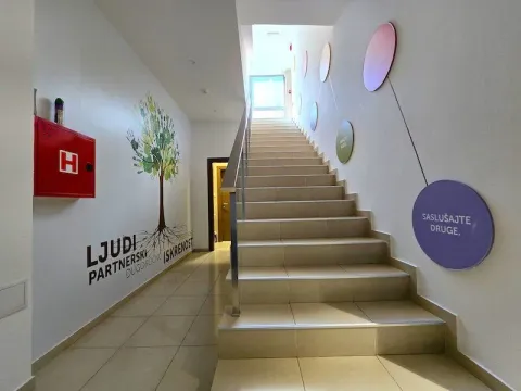 Sale, office space, 370m², Blok 9, Podgorica - image 8