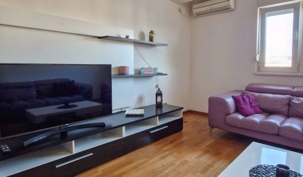 Rent, one bedroom apartment, 54m², City Kvart, Podgorica