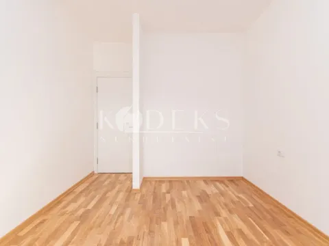 Rent, office space, 64m², City Kej, Podgorica - image 19