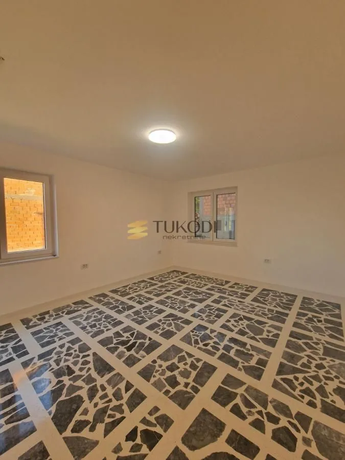 Prodaja, kuća, 550m², Sremska Kamenica, Petrovaradin